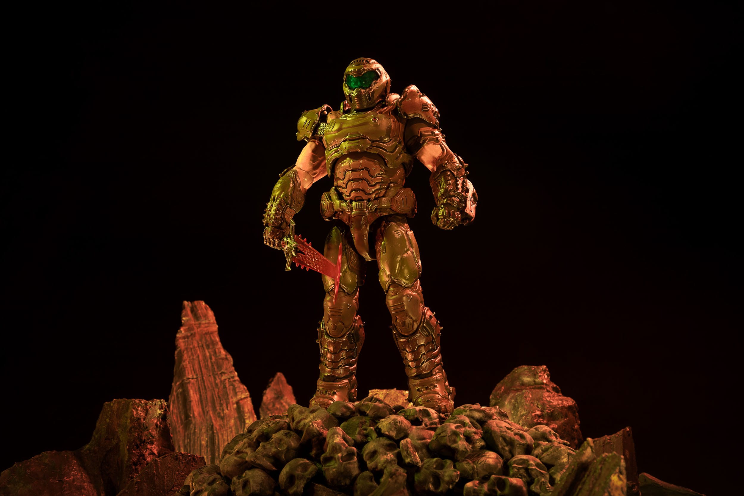 Doom Action Figure 1/6 Doom Slayer 30cm - Release Date November 23 - Loaded Dice Barry Vale of Glamorgan CF64 3HD