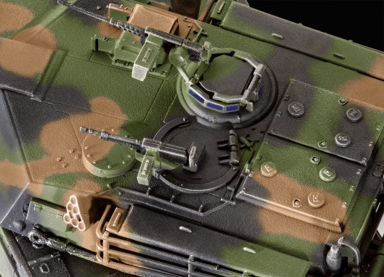 Revell M1A2 Abrams (1:72) - Loaded Dice