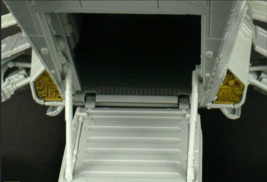 Revell Star Wars Razor Crest™: The Mandalorian "Platinum Edition" (Glue Kit) - Loaded Dice