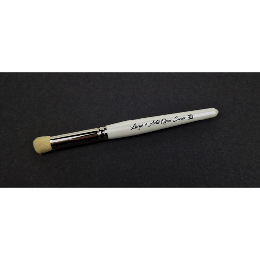 Artis Opus - Series D - Brush Size L+ - Loaded Dice