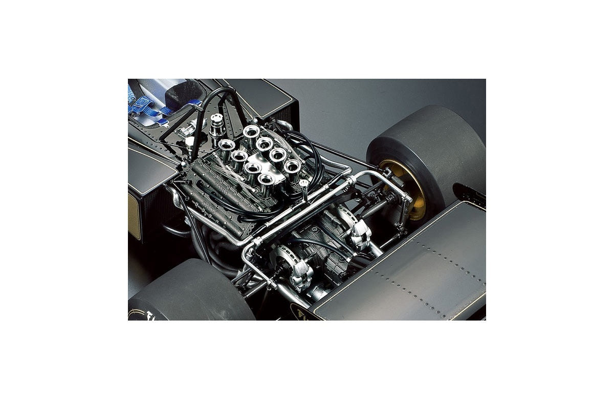 Tamiya 1:12 Team Lotus Type 72D 1972 - 12046
