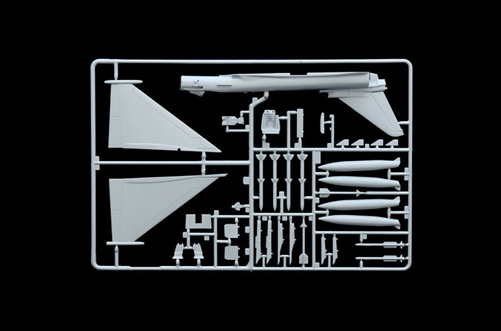 Italeri 1:72 RAF Eurofighter Typhoon EF-2000 - 1457