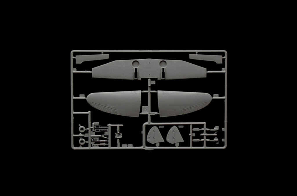 Italeri 1:72 Reggiane Re.2002 Ariete - 1472