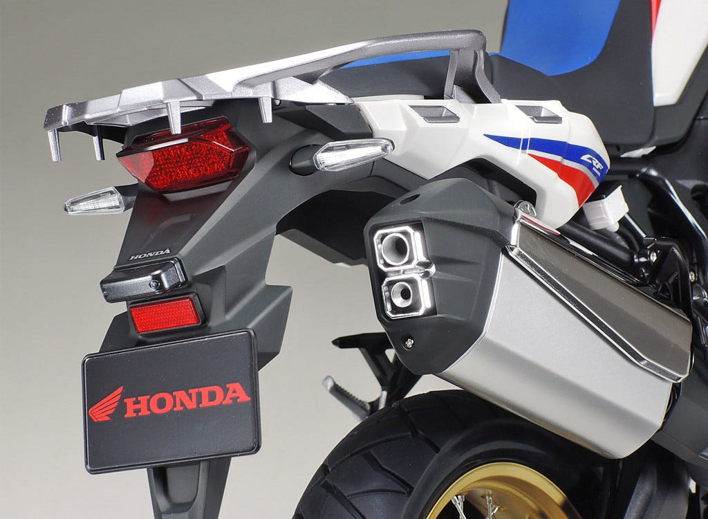 Tamiya 1:6 Honda CRF1000L Africa Twin - 16042
