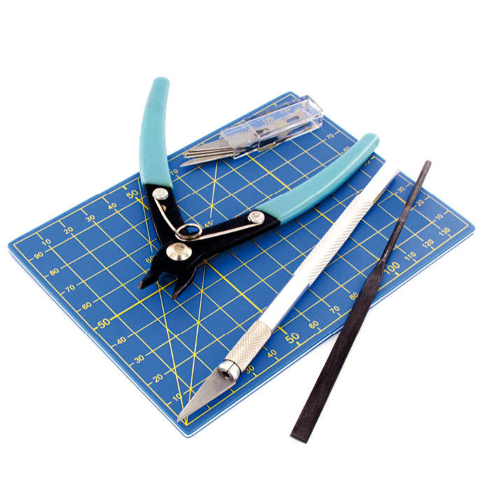 Vallejo Plastic Modelling Tool Set - Loaded Dice