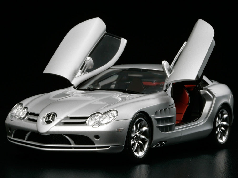 Tamiya 1/24 Mercedes-Benz SLR McLaren - Loaded Dice