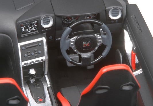 Tamiya 1/24 Nissan GT-R 07 - Loaded Dice