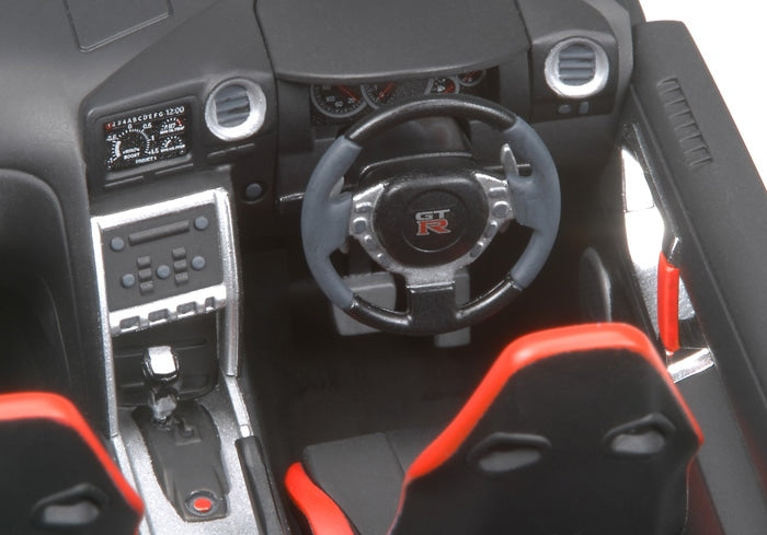 Tamiya 1/24 Nissan GT-R 07 - Loaded Dice