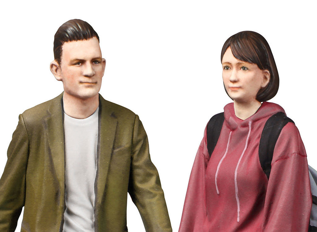Tamiya 1:24 Campus Friends II (Scooter & 5 Figures) - 24356