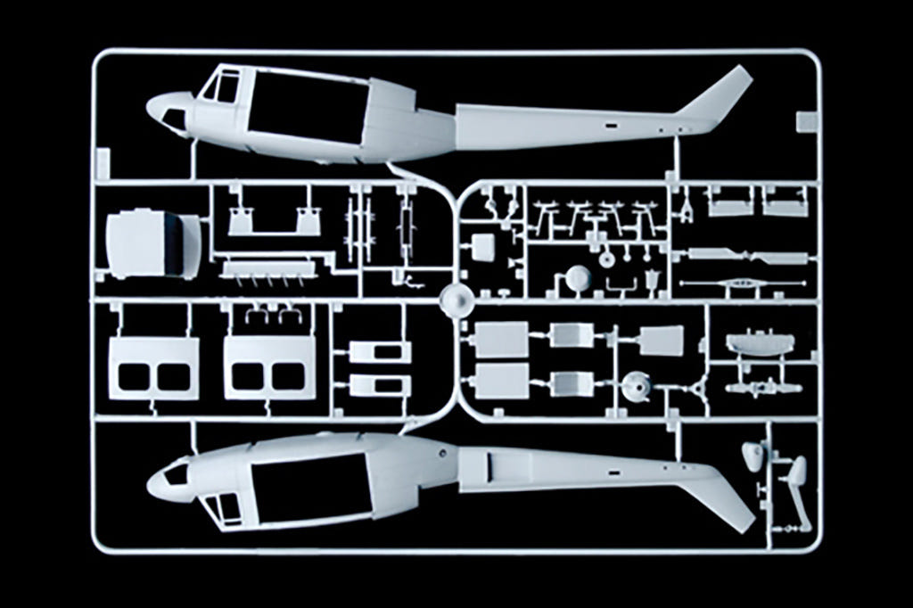 Italeri 1:48 AB 212 /Uh 1N - 2692