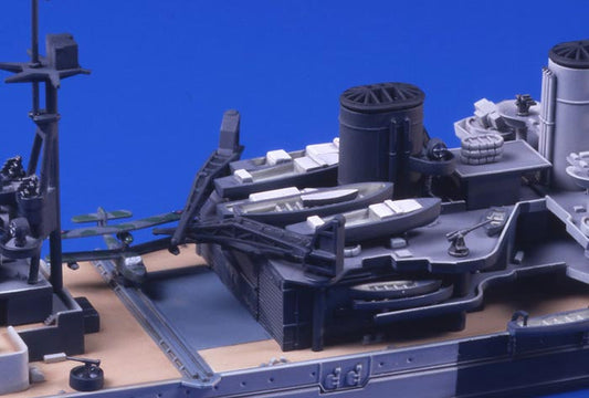 Tamiya 1/700 Battle Cruiser HMS Repulse - Loaded Dice