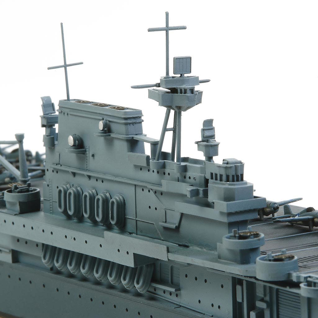 Tamiya 1:700 US Aircraft Carrier Yorktown - 31712
