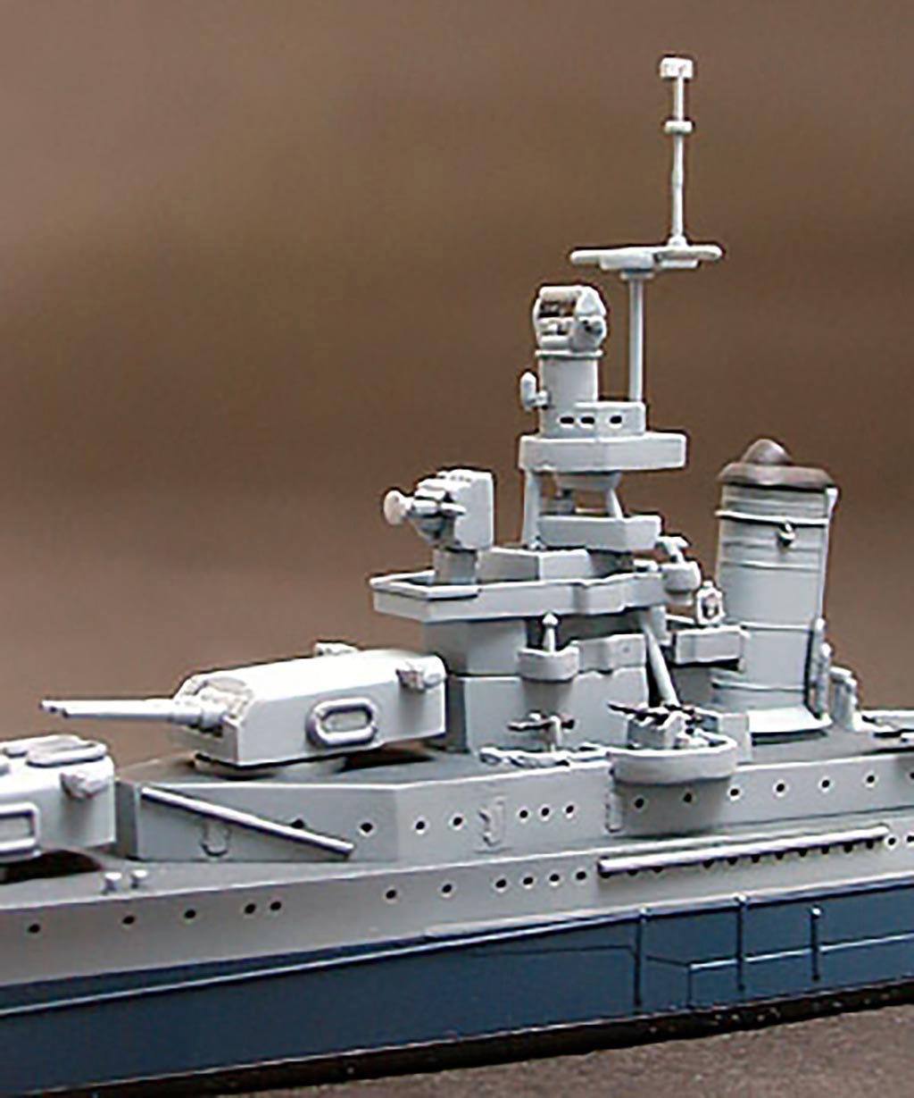 Tamiya 1:700 U.S. Navy CA-35 Indianapolis - 31804