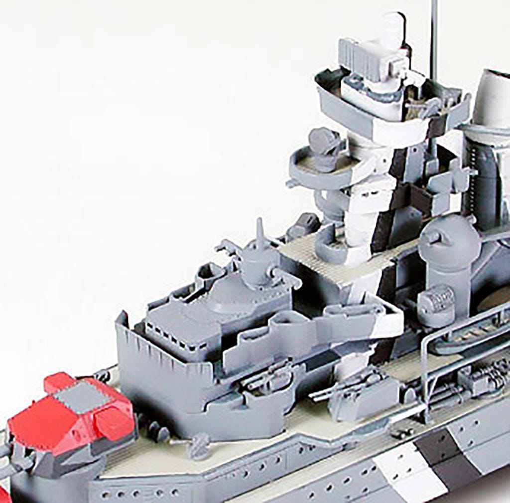 Tamiya 1:700 Prinz Eugen Ger Heavy Cruiser - 31805