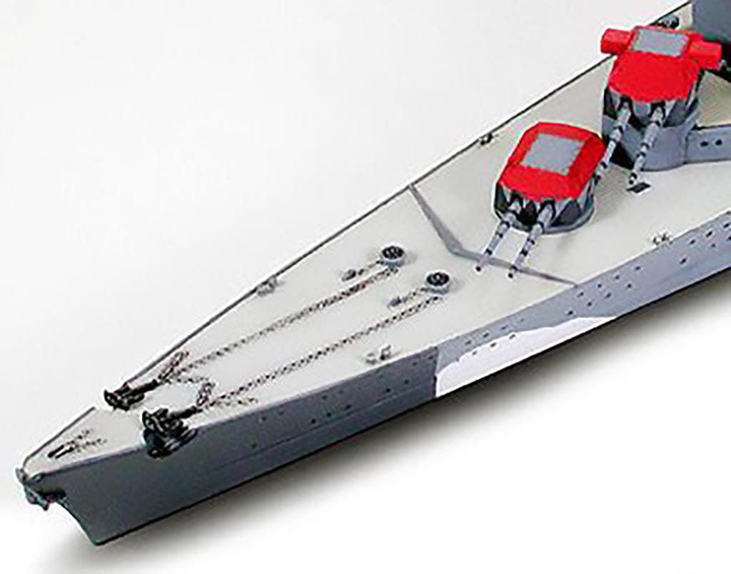 Tamiya 1:700 Prinz Eugen Ger Heavy Cruiser - 31805