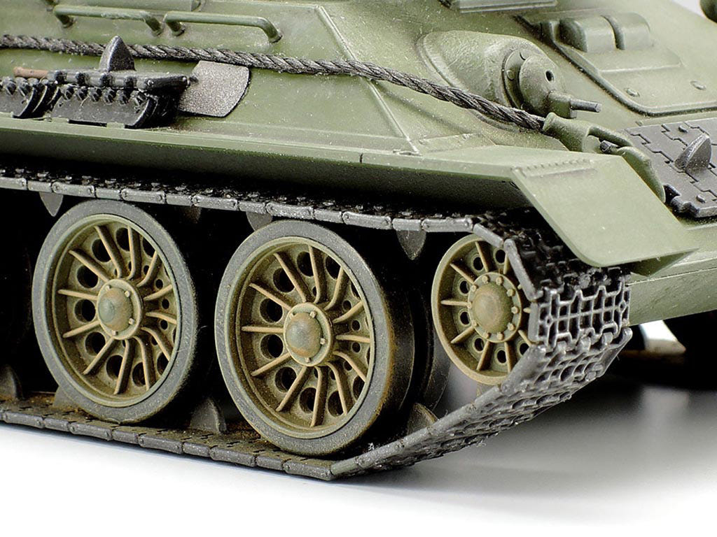 Tamiya 1:48 Russian Med Tank T34/85 - 32599