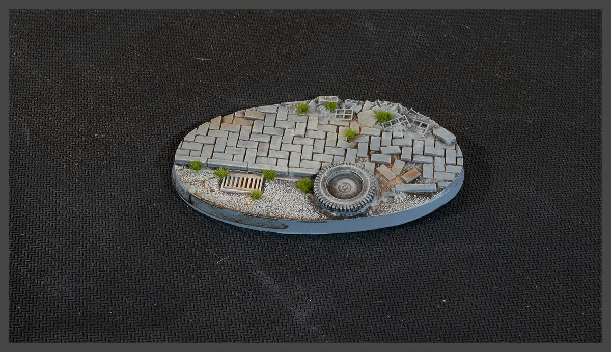 Gamers Grass Battle Ready Bases - Urban Warfare Oval 90mm (x2) - Loaded Dice
