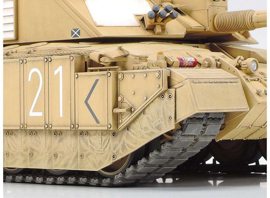 Tamiya 1:35 British MBT Challenger 2 (Desertised) - 35274