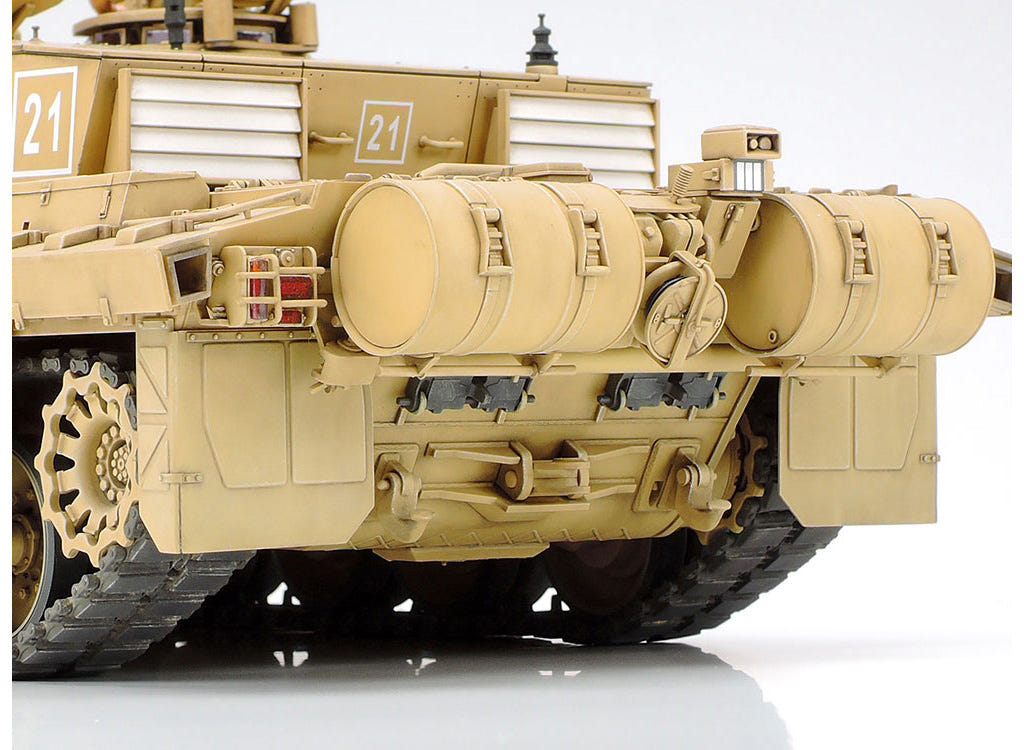 Tamiya 1:35 British MBT Challenger 2 (Desertised) - 35274