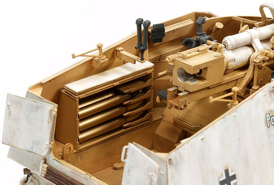 Tamiya 1/35 Nashorn - Loaded Dice