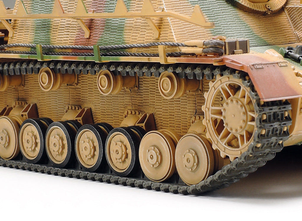 Tamiya 1:35 Sd.Kfz.166 Sturmpanzer IV Brummbär Late Production - 35353