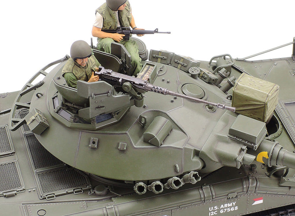 Tamiya 1:35 U.S. Airborne M551 Sheridan Tank (Vietnam War) - 35365