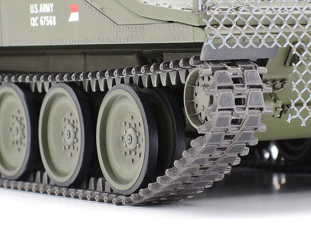Tamiya 1:35 U.S. Airborne M551 Sheridan Tank (Vietnam War) - 35365