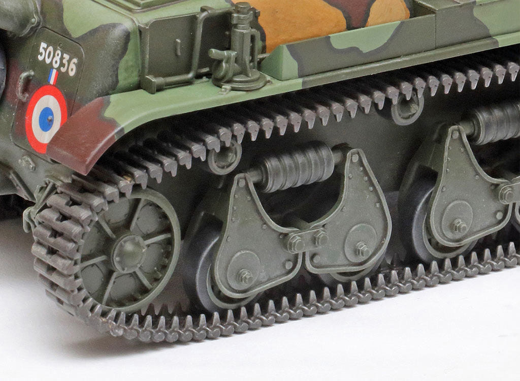 Tamiya 1:35 R35 French Light Tank - 35373