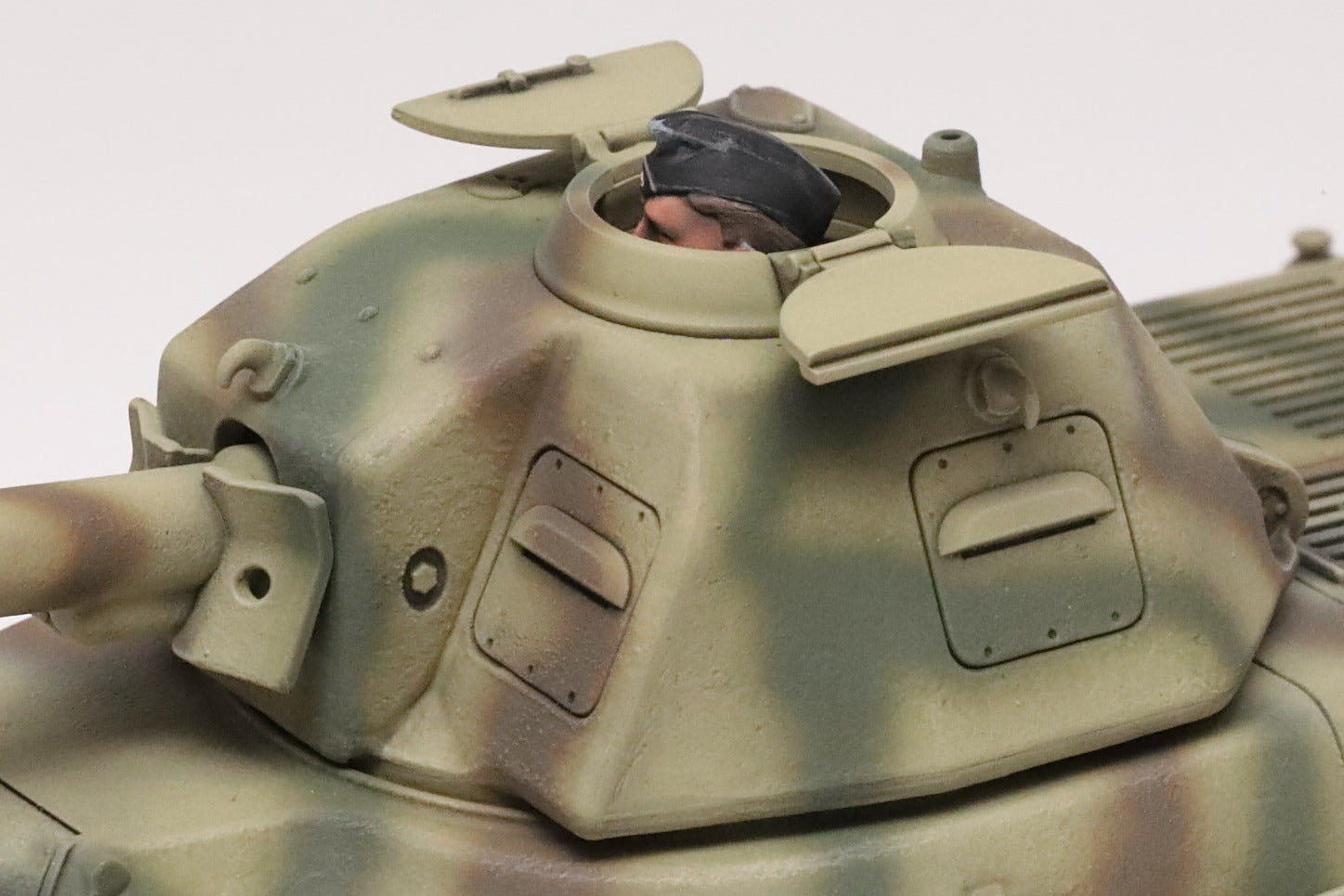 Tamiya 1:35 French Light Tank H39 - 35389
