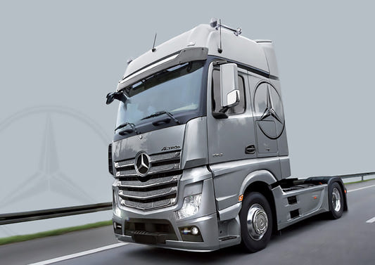 Italeri 1:24 MB Actros MP4 GigaSpace - 3905