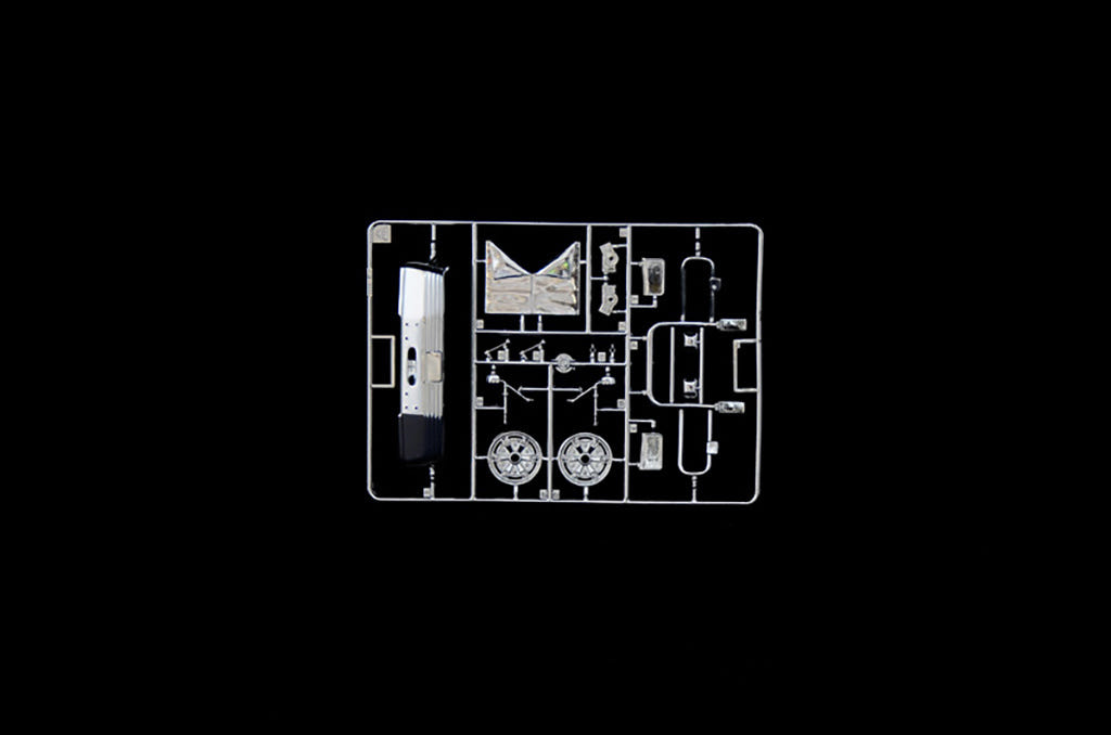 Italeri 1:24 Freightliner FLD 120 Special - 3925
