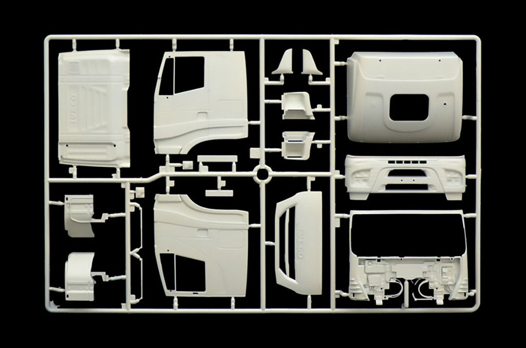 Italeri 1:24 IVECO E5 Hi-Way "Abarth" - 3934