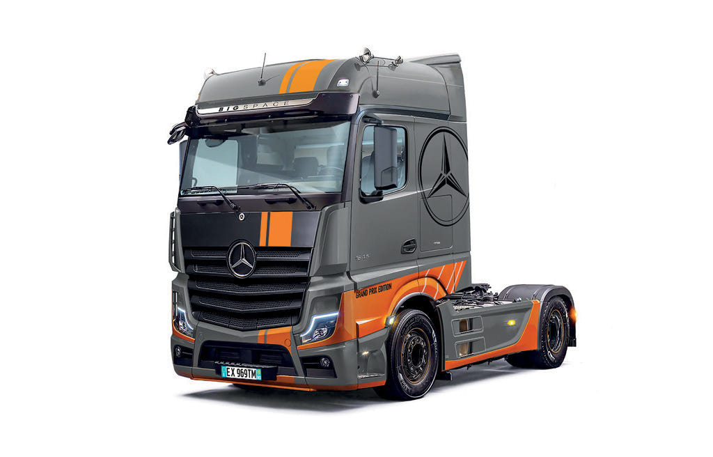 Italeri 1:24 Mercedes-Benz Actros MP4 Big Space Grand Prix Edition - 3968