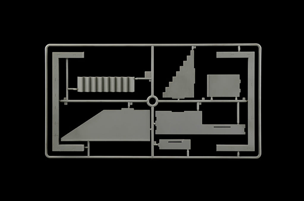 Italeri 1:35 Dock with Stairs - 5615