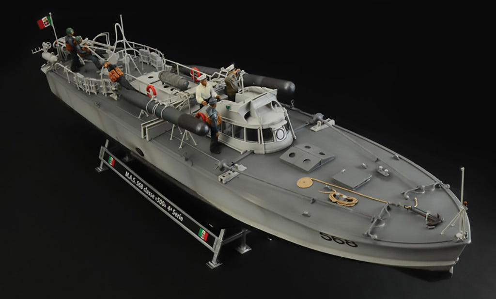Italeri 1:35 M.A.S. 568 4a Serie with crew - 5626