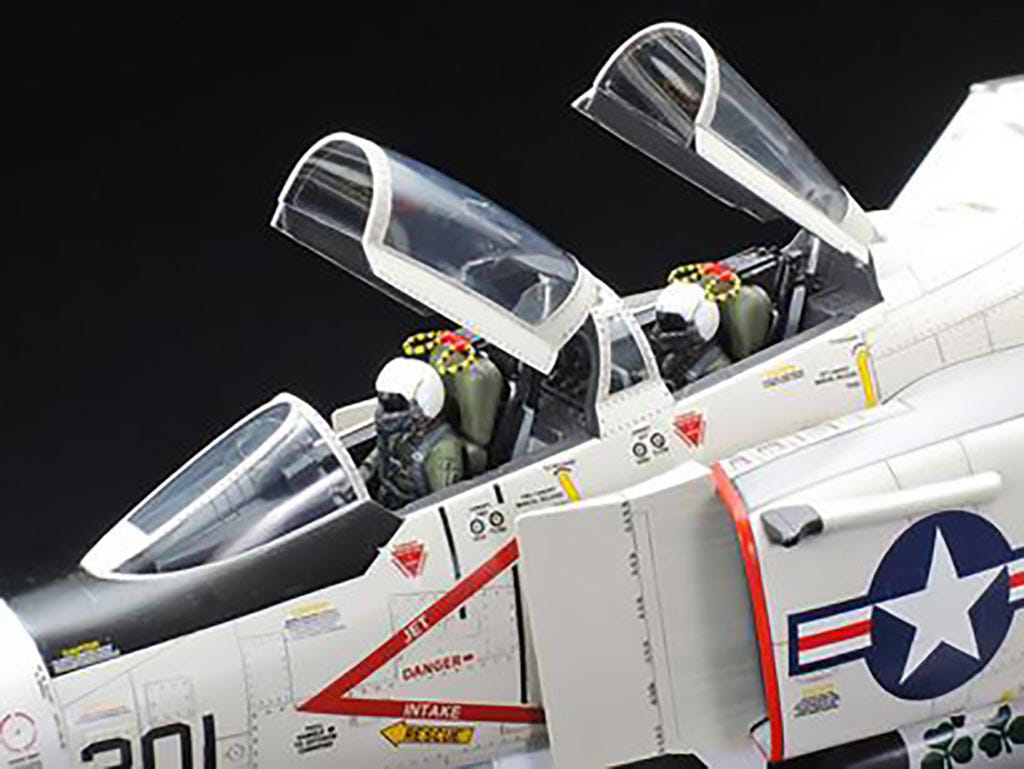 Tamiya 1:32 Mcdonnell F-4 J Phantom II Marine - 60308