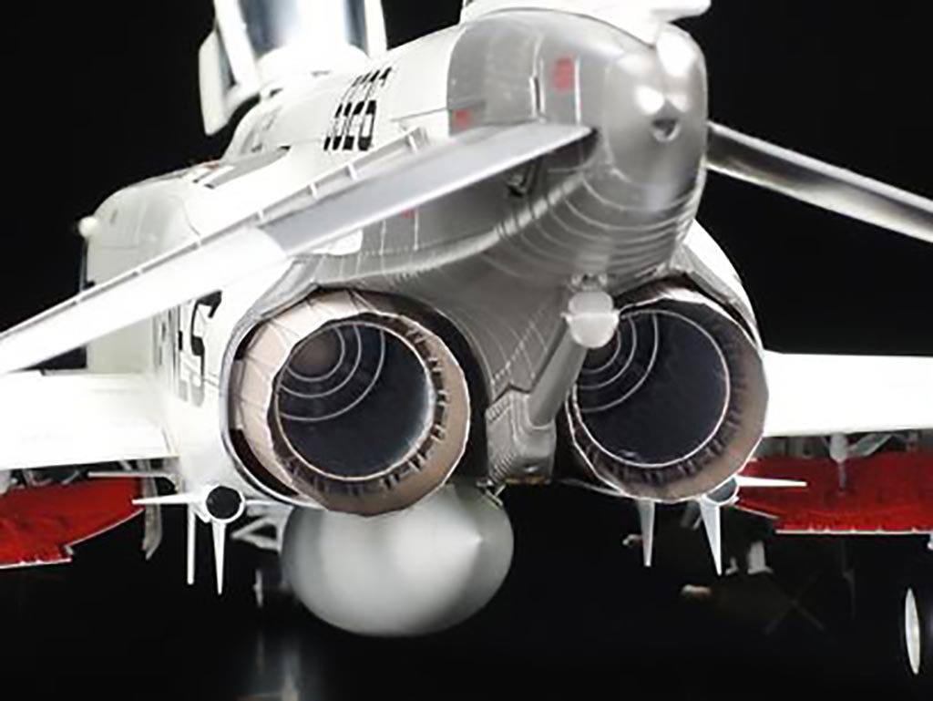 Tamiya 1:32 Mcdonnell F-4 J Phantom II Marine - 60308