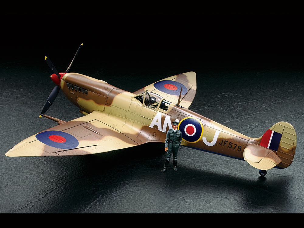 Tamiya 1/32 Spitfire Mk VIII - Loaded Dice