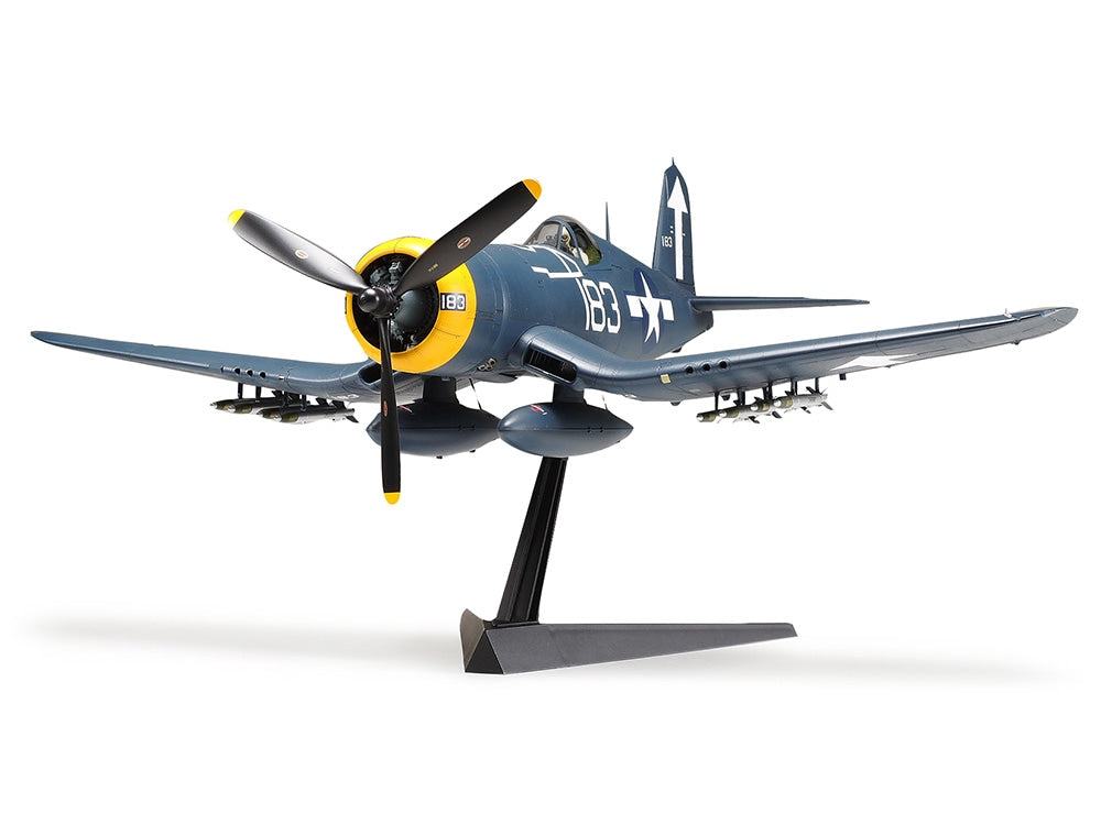 Tamiya 1/32 F4U-1D Corsair - Loaded Dice