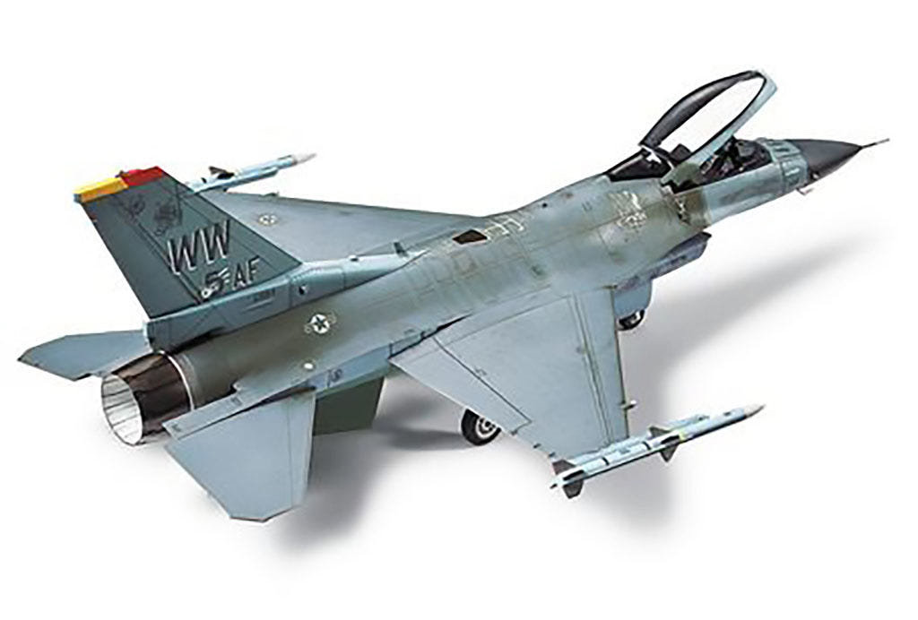 Tamiya 1:72 F-16 CJ Fighting Falcon - Block 50 - 60786