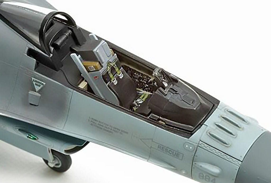Tamiya 1:72 F-16 CJ Fighting Falcon - Block 50 - 60786