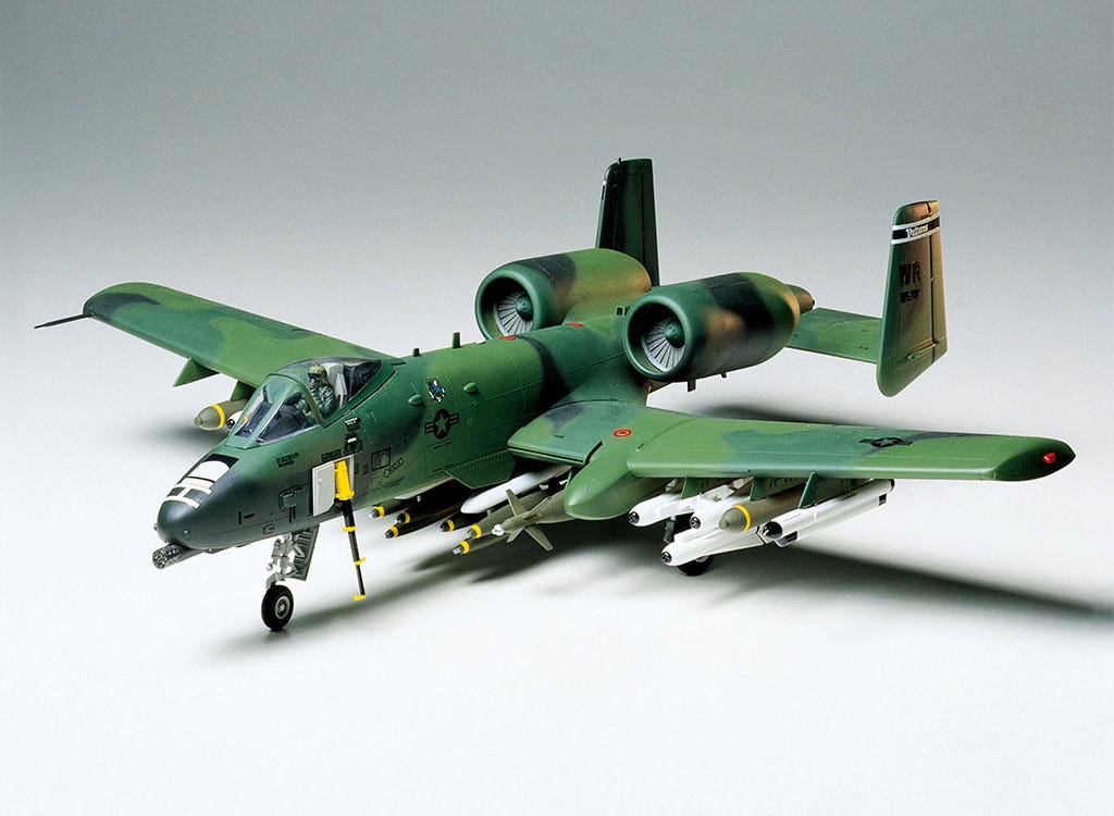 Tamiya 1:48 A-10A Thunderbolt II - 61028