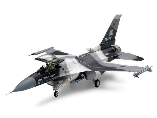 Tamiya 1:48 F-16C/N "Aggressor/Adversary" - 61106