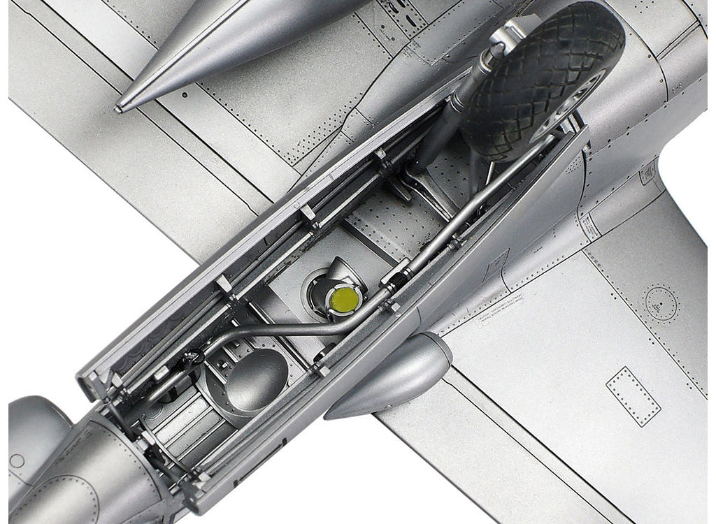 Tamiya 1:48 Lockheed P-38 J Lightning - 61123
