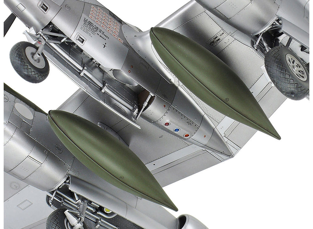 Tamiya 1:48 Lockheed P-38 J Lightning - 61123