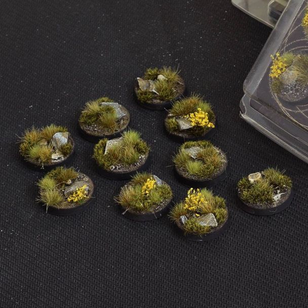 Gamers Grass Battle Ready Bases - Highland Round 25mm (x10) - Loaded Dice