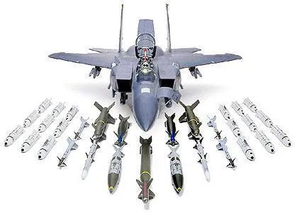 Tamiya F-15E STRIKE EAGLE 1:32 - Loaded Dice Barry Vale of Glamorgan CF64 3HD