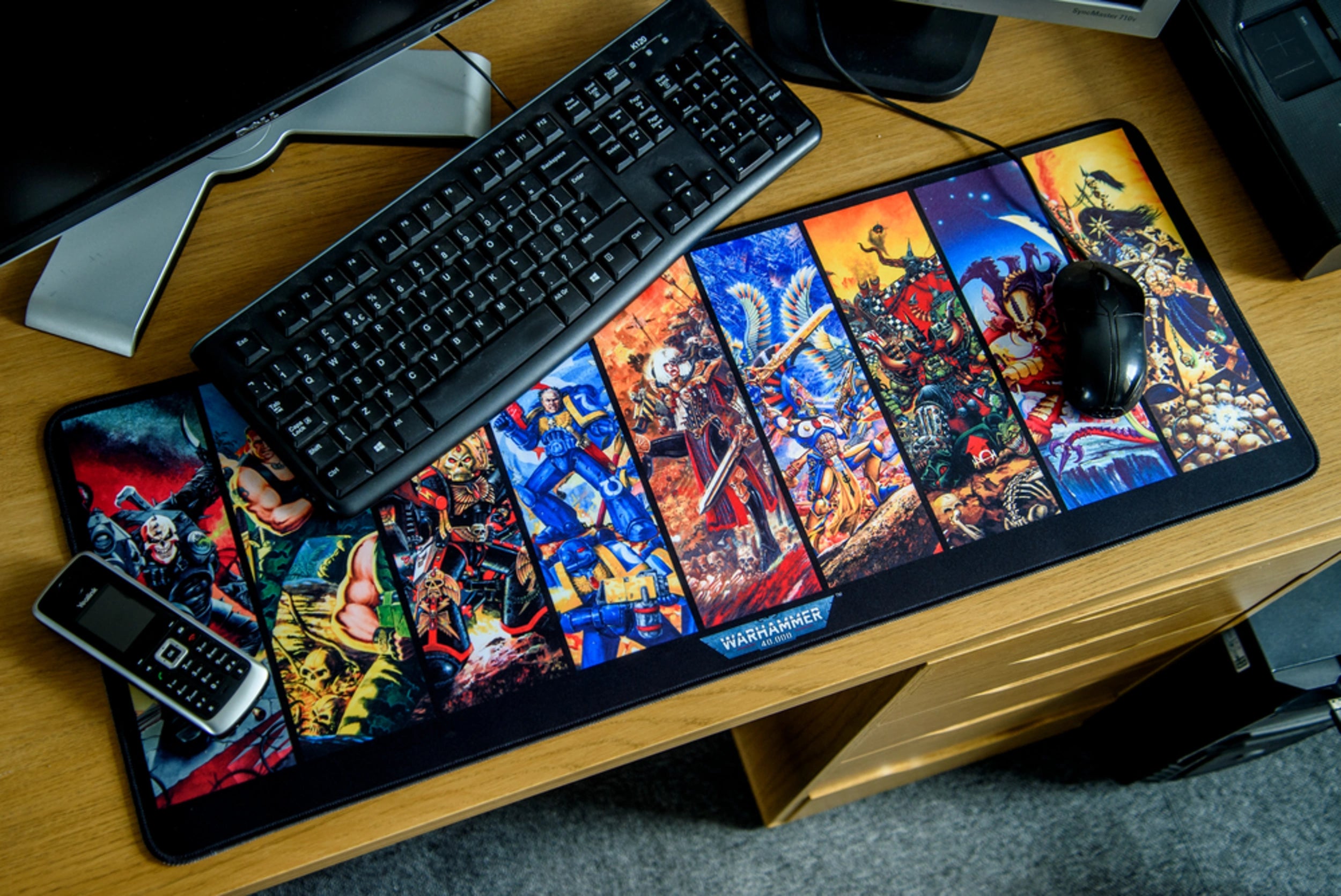 Warhammer 40000: Classic Codex Desk Mat - Loaded Dice