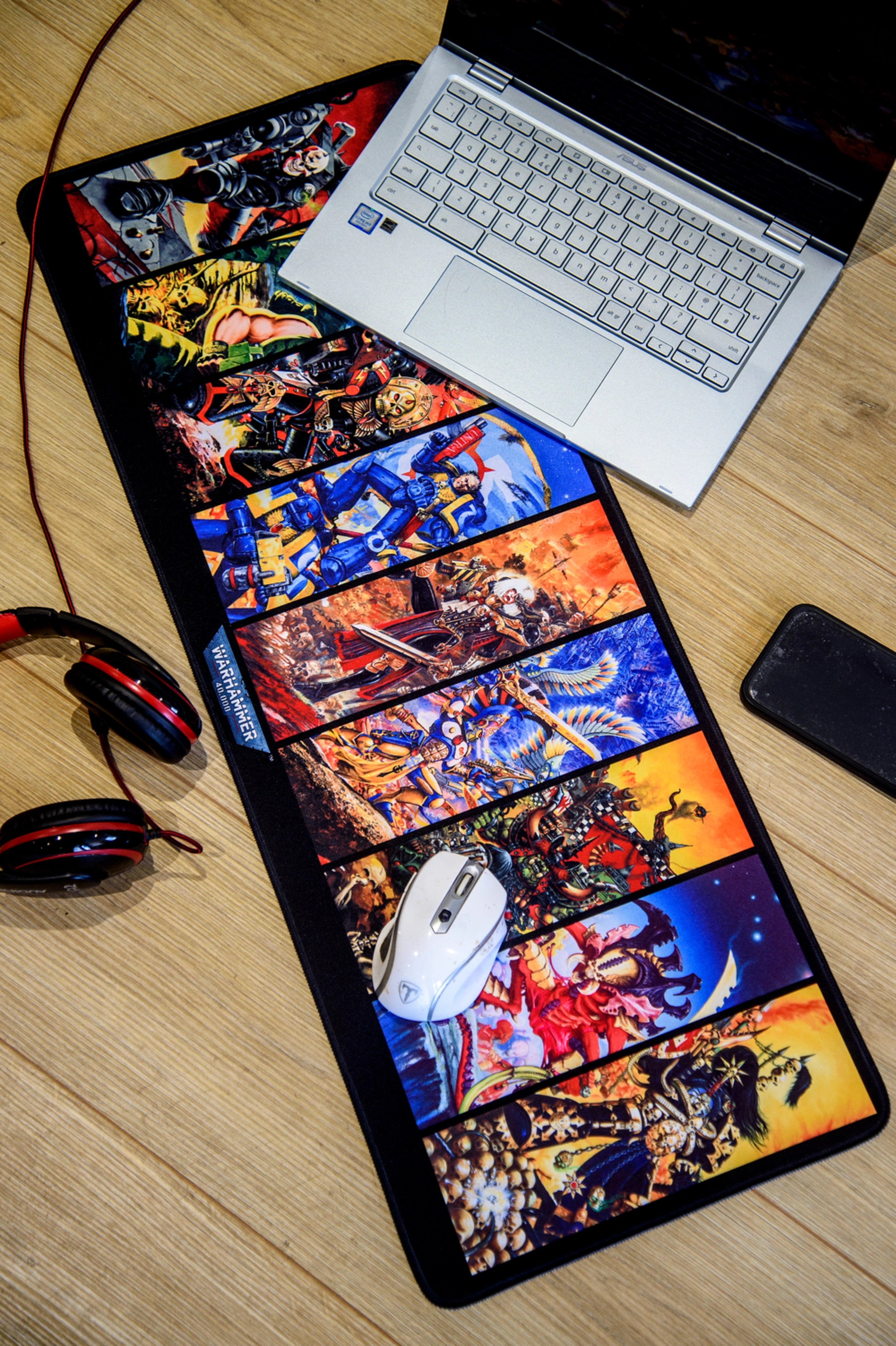 Warhammer 40000: Classic Codex Desk Mat - Loaded Dice