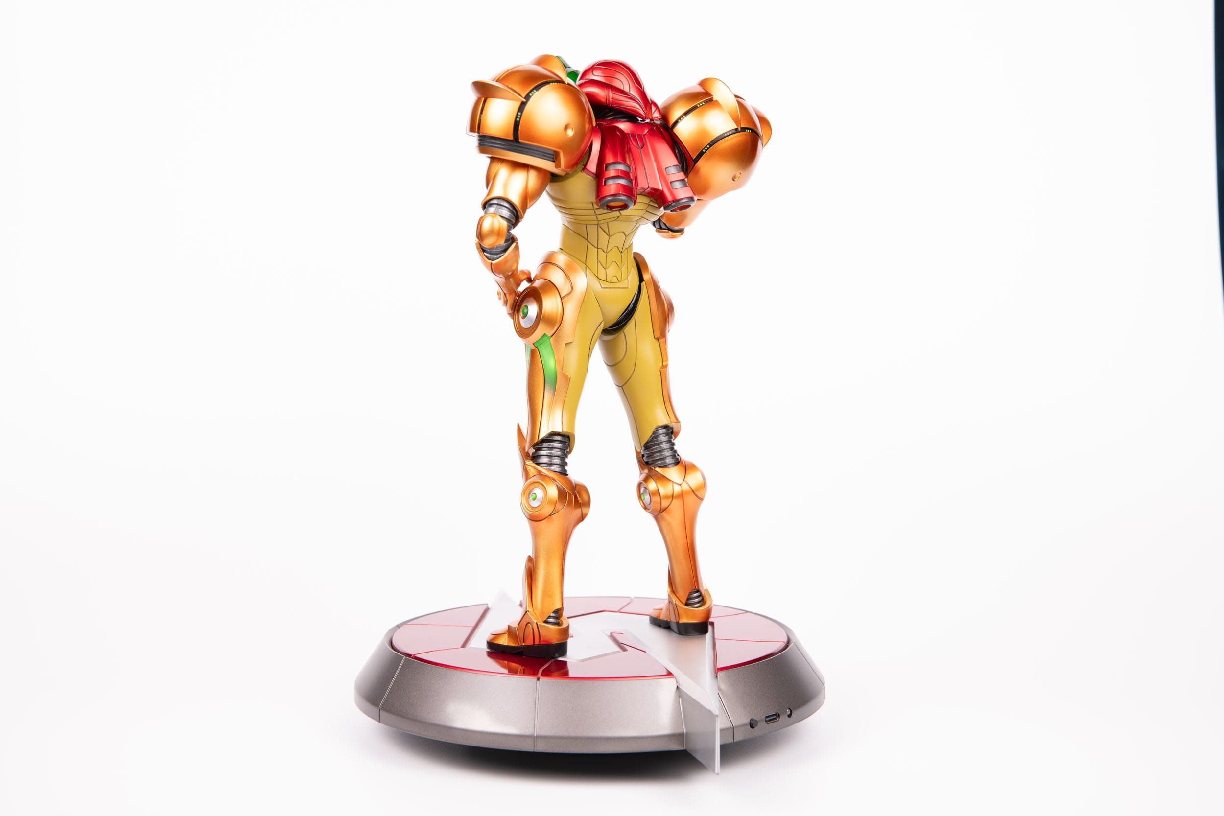 Metroid Prime Samus Varia Suit Statue Collector's Edition